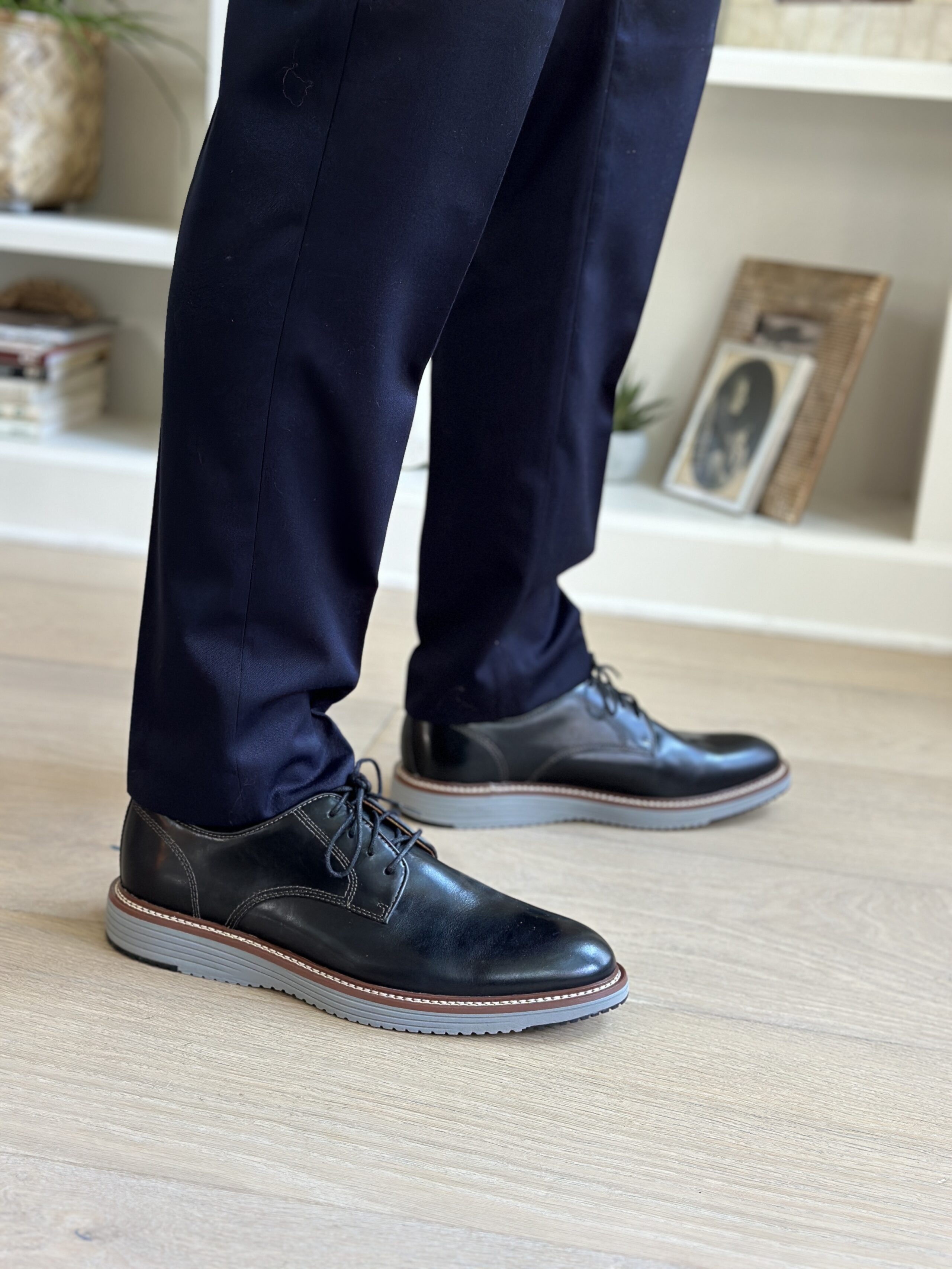 Johnston & Murphy Men’s Upton Plain Toe Black Full Grain