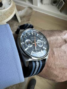 Seiko SSB409 analog watch in blue