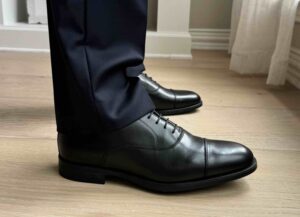 To Boot New York Black Cap Toe Dress Shoe