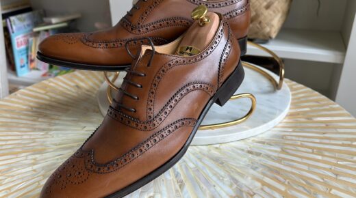 Wingtip Shoes: Mastering Dress Shoe Fashion